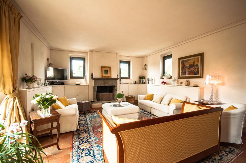 Podere La Rondine Прато Экстерьер фото